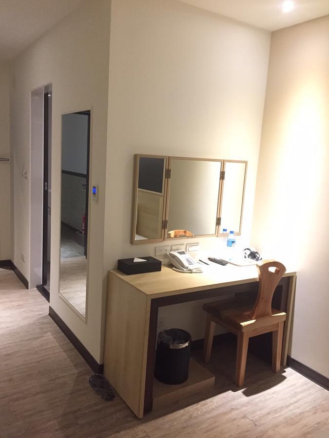 Mingli Hotel Kaohsiung Dış mekan fotoğraf