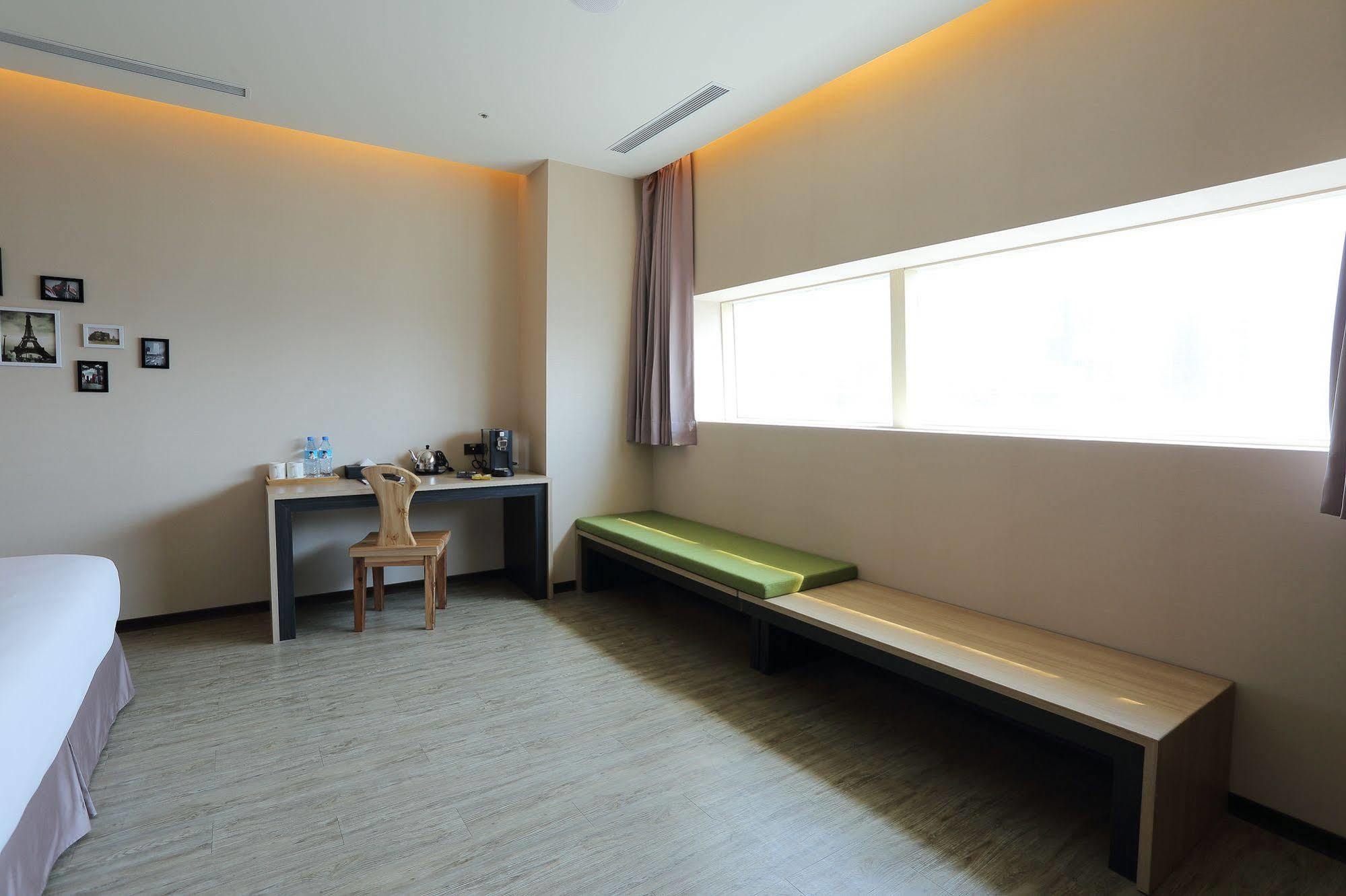 Mingli Hotel Kaohsiung Dış mekan fotoğraf
